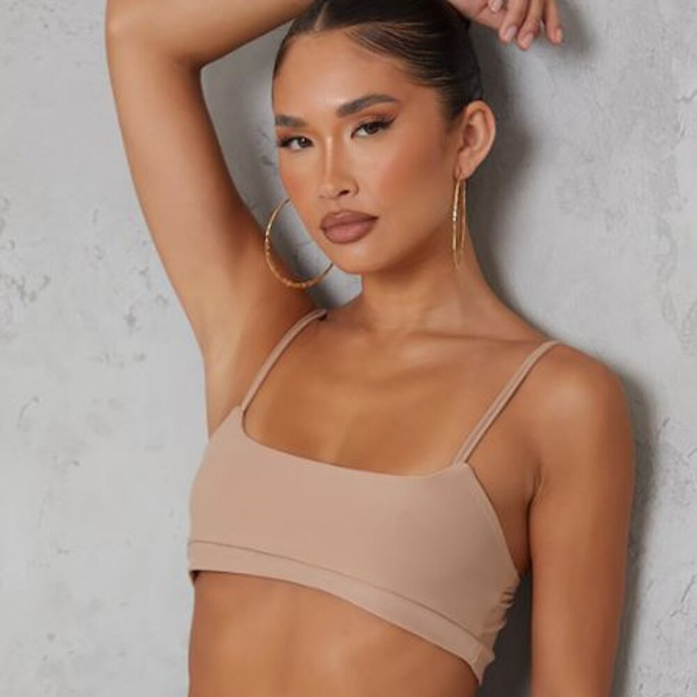 ✨NWT✨ PrettyLittleThing Soft Touch Strappy Bralet